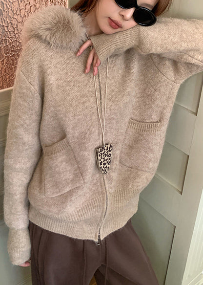 Beautifully Finished Coat in a Timeless Design