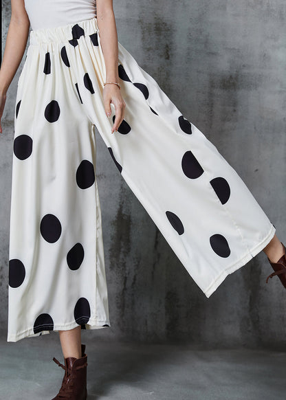 Classic Vintage Pants with a Flattering Fit