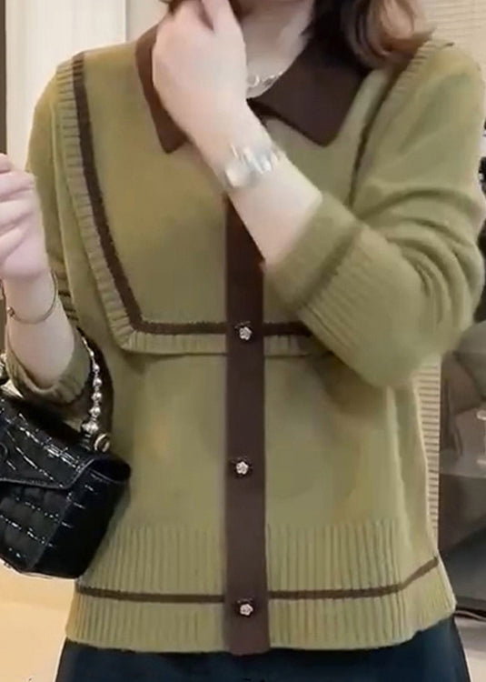 Polished Top with an Effortless Classic Look