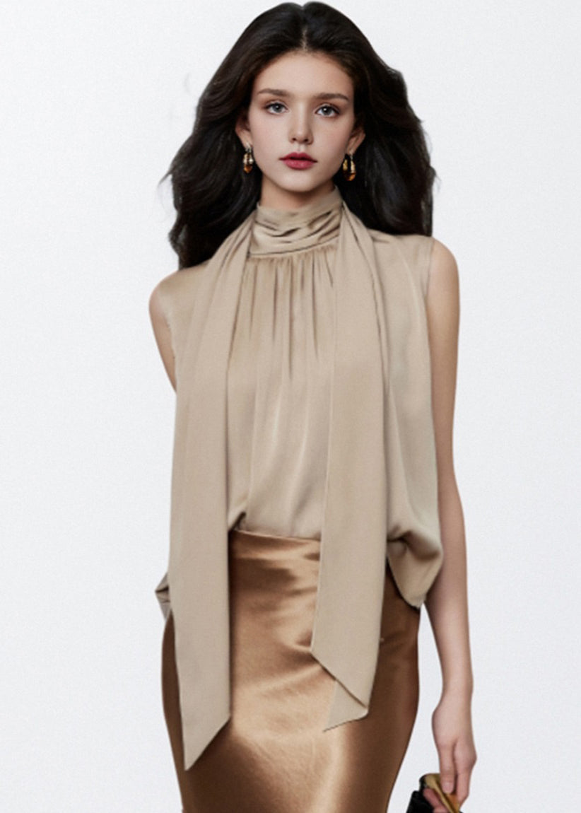 Polished Top with an Effortless Classic Look