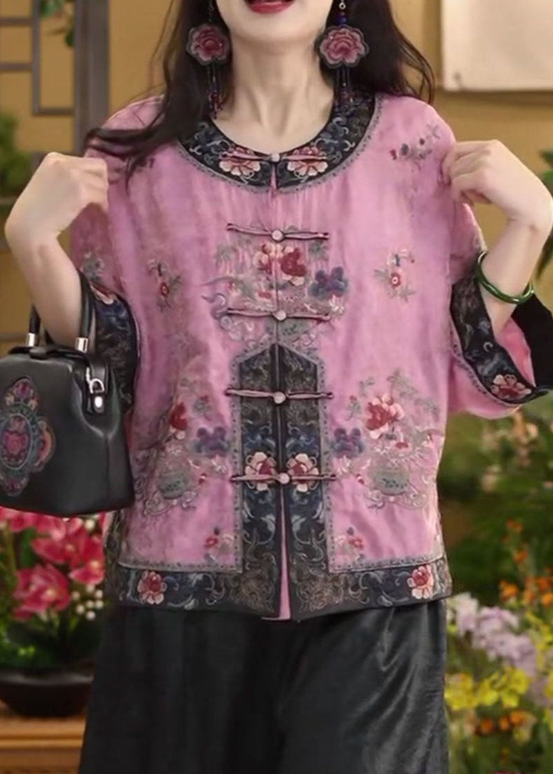 Classic Vintage Shirt with a Flattering Fit