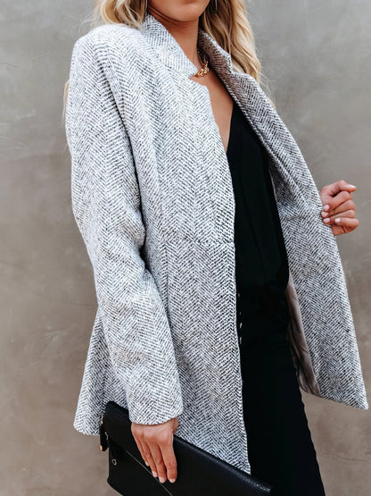 Elegantly Styled Coat for Everyday Wear