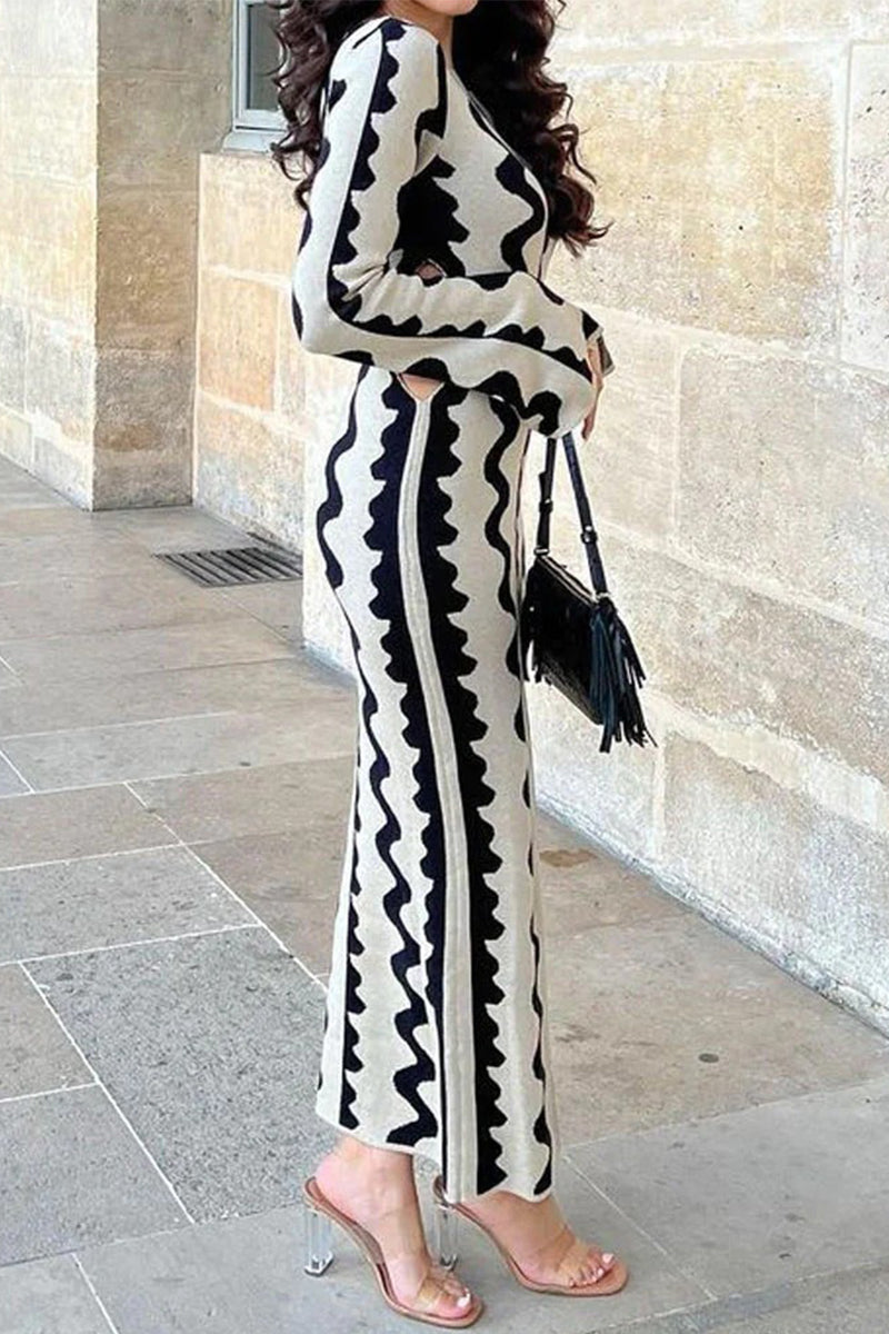 Classic Vintage & Enduringly Stylish Dress