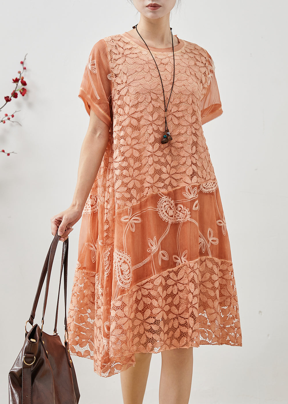 Beautifully Finished Dress in a Timeless Design