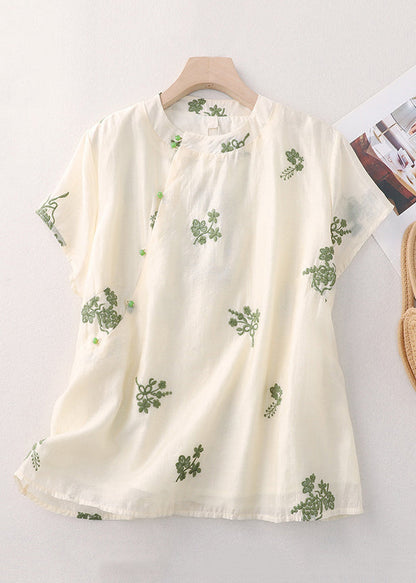 Effortlessly Elegant Blouse with a Timeless Design