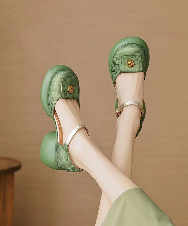 Chic Orthopedic Sandals with Unique Design