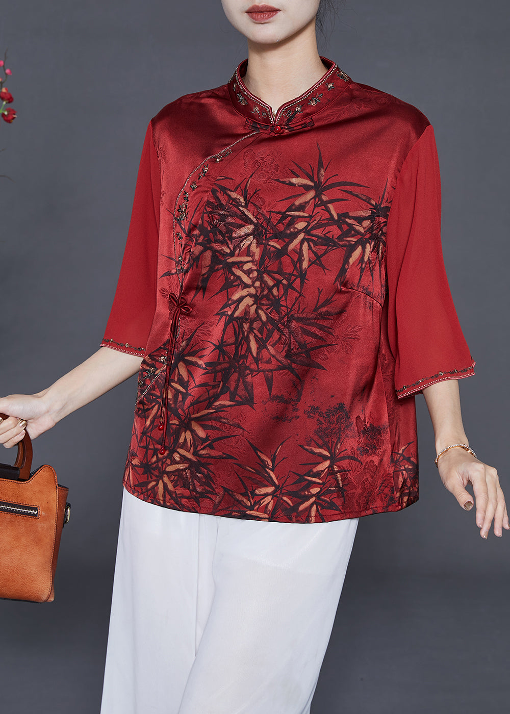 Classic Vintage Shirt with a Flattering Fit