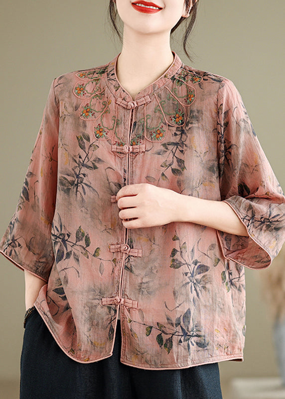 Well Tailored Top with a Graceful Silhouette