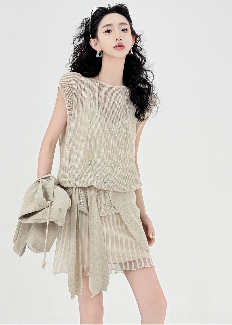 A Vintage Style Top with Delicate Timeless Details