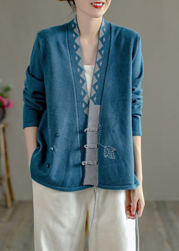 Beautifully Finished Sweater in a Timeless Design