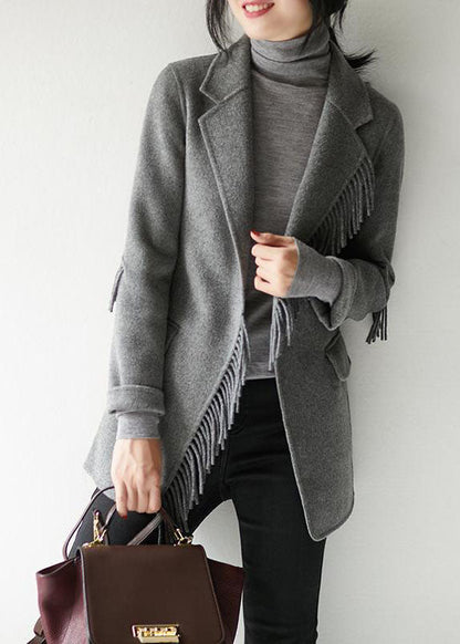 Well Tailored Coat with a Graceful Silhouette