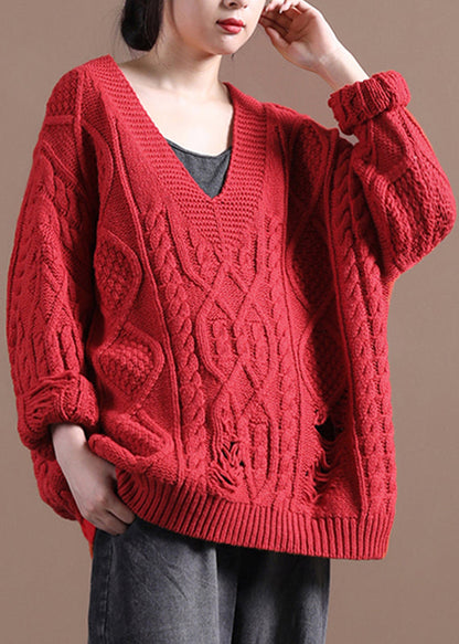 Well Tailored Sweater with a Graceful Silhouette
