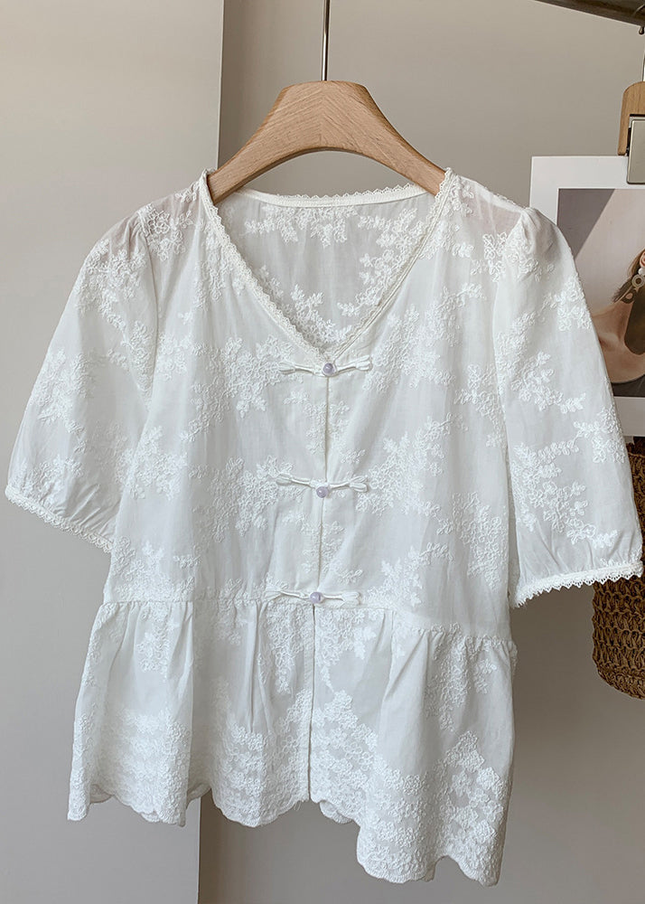 Elegantly Styled Shirt for Everyday Wear