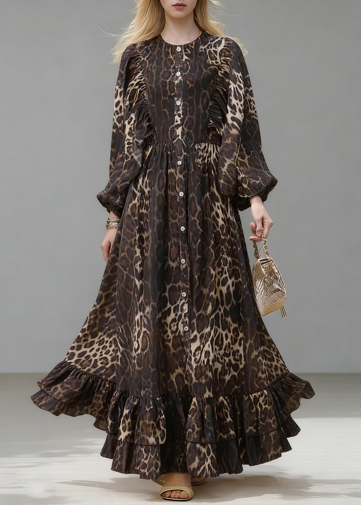 Beautifully Crafted Dress in a Classic Style