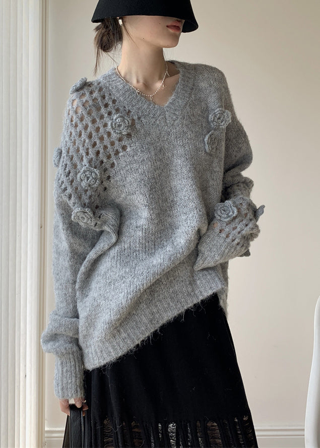 Effortlessly Elegant Sweater with a Timeless Design