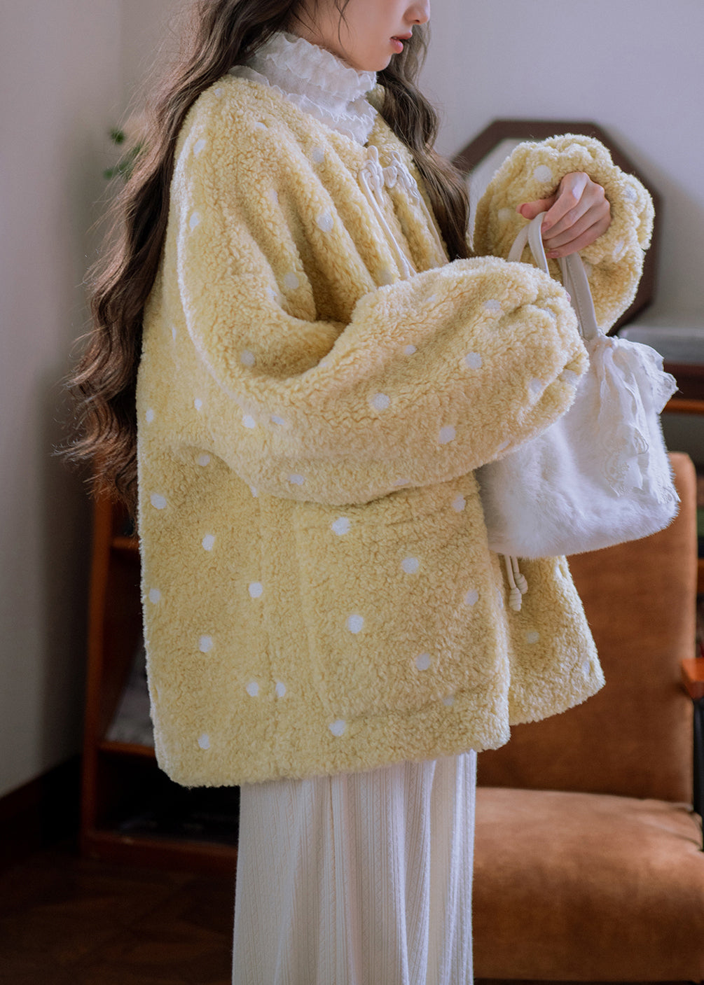 Elegantly Styled Coat for Everyday Wear