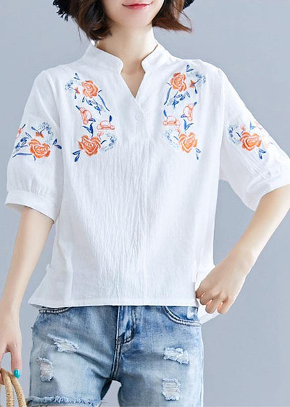 Well Tailored Blouse with a Graceful Silhouette