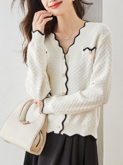 Classic Vintage Cardigan with a Flattering Fit