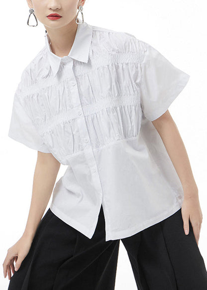Sophisticated Blouse with a Clean Classic Look