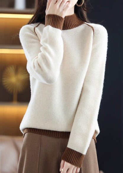 Classic Vintage Sweater with a Flattering Fit