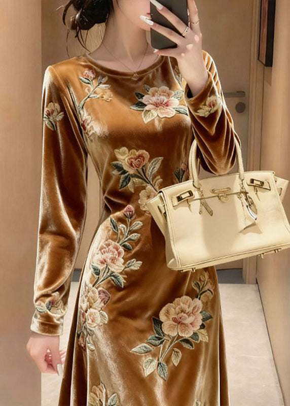 Gracefully Styled Dress for Any Occasion