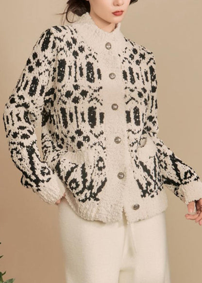 Elegantly Styled Cardigan for Everyday Wear