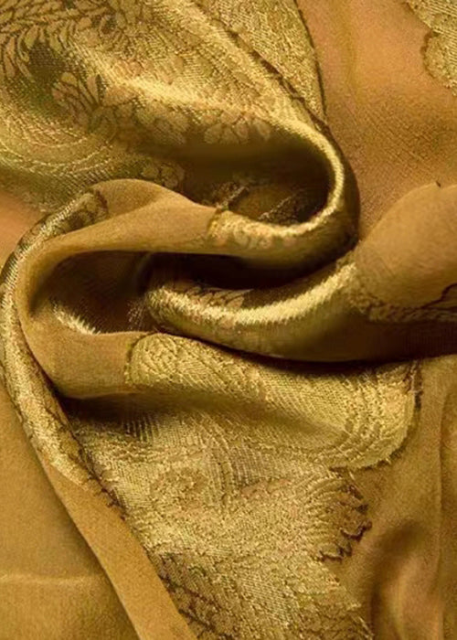 Beautifully Finished Garment in a Timeless Design