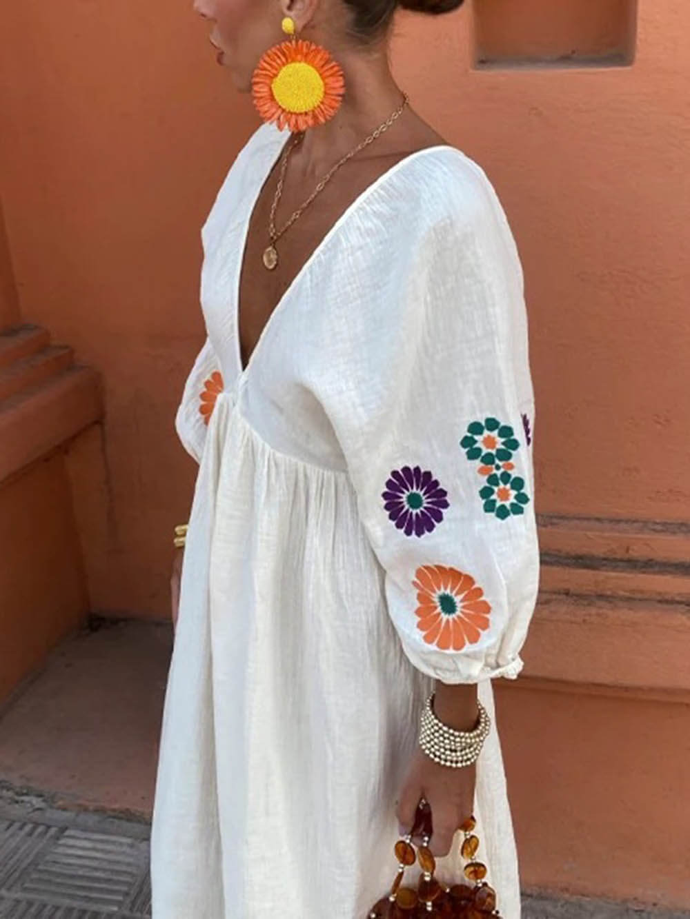 Classic Vintage Dress with a Flattering Fit