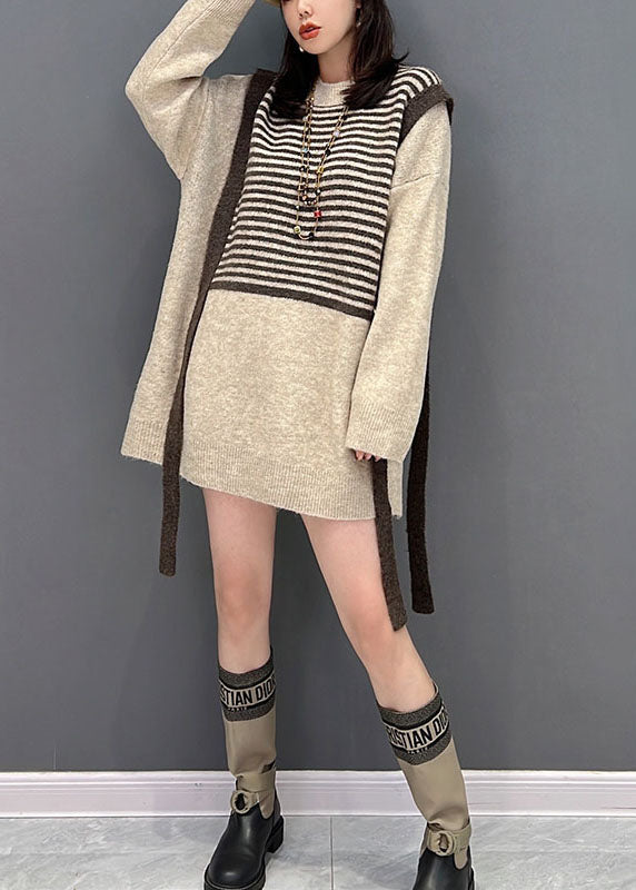 Classic Vintage Sweater with a Flattering Fit