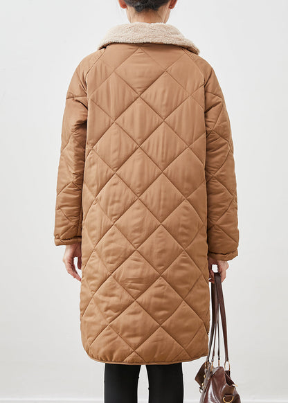 Well Tailored Coat with a Graceful Silhouette