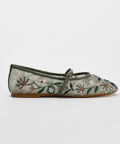 Chic Orthopedic Shoes with Unique Design