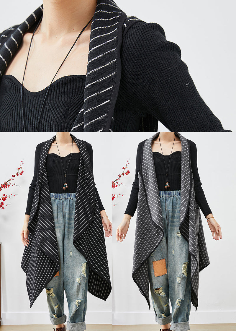 Effortlessly Elegant Garment with a Timeless Design