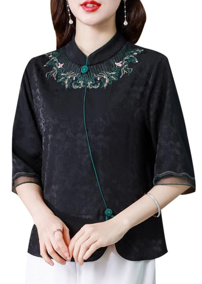 Classic Vintage & Enduringly Stylish Blouse