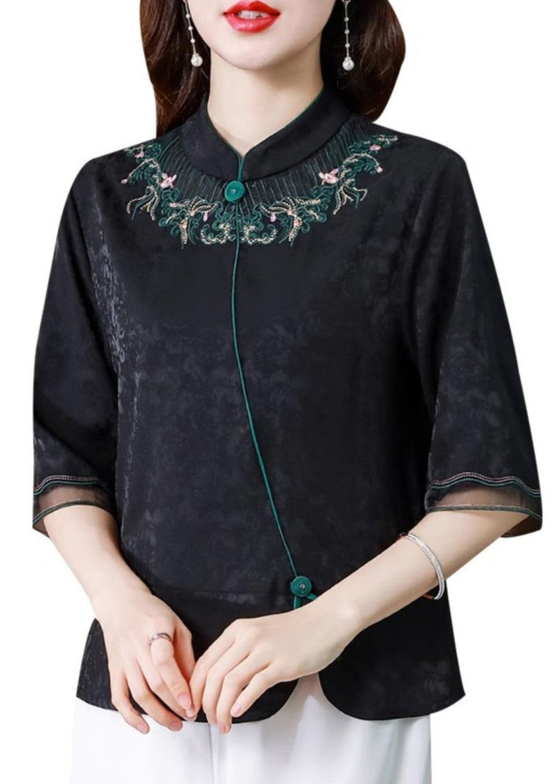 Classic Vintage & Enduringly Stylish Blouse
