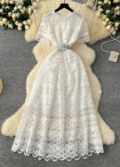 Beautifully Finished Dress in a Timeless Design