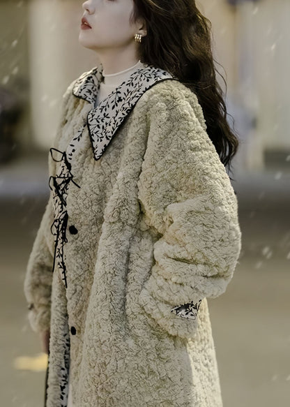 Sophisticated Coat with a Clean Classic Look