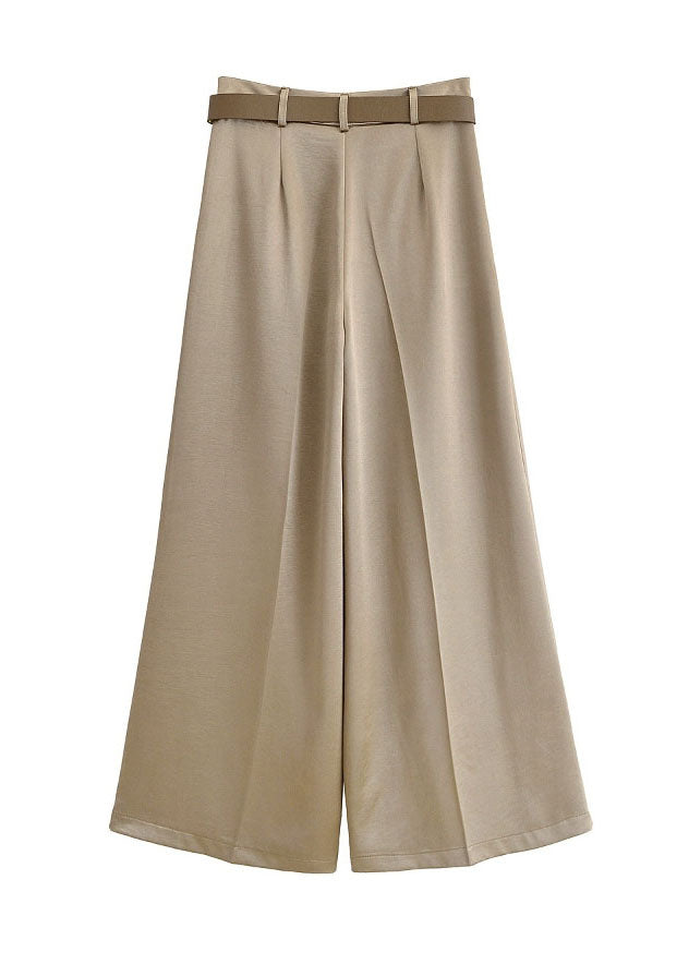 Well Tailored Pants with a Graceful Silhouette