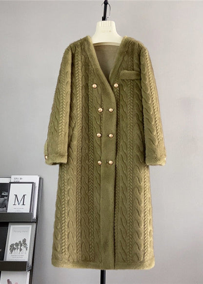 Sophisticated Coat with a Clean Classic Look