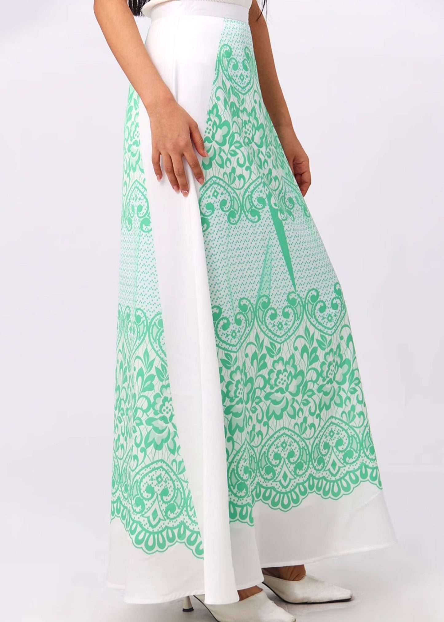 Beautifully Finished Garment in a Timeless Design