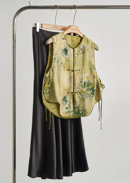 Classic Vintage Garment with a Flattering Fit