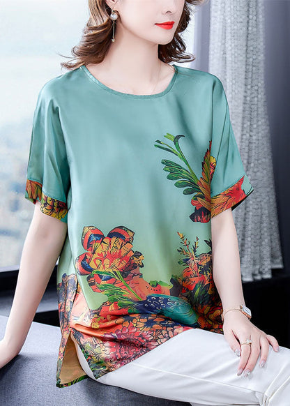 Sophisticated Top with a Clean Classic Look