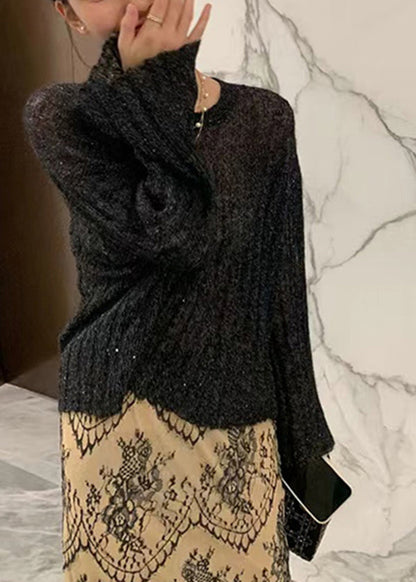 Effortlessly Elegant Sweater with a Timeless Design
