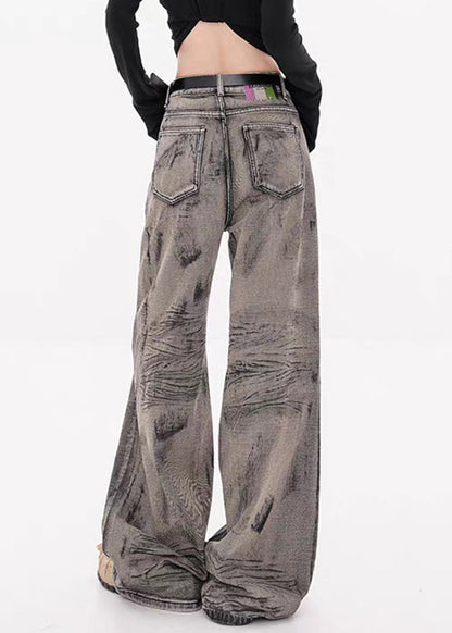 Effortlessly Elegant Pants with a Timeless Design