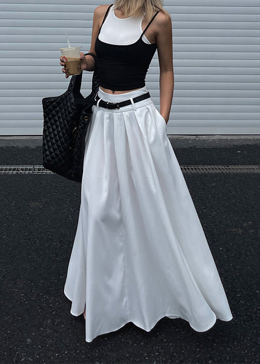 Sophisticated Garment with a Clean Classic Look