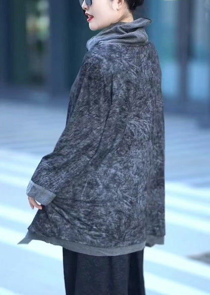 Classic Vintage Top with a Flattering Fit