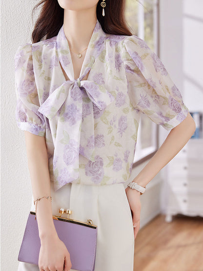 Well Tailored Top with a Graceful Silhouette