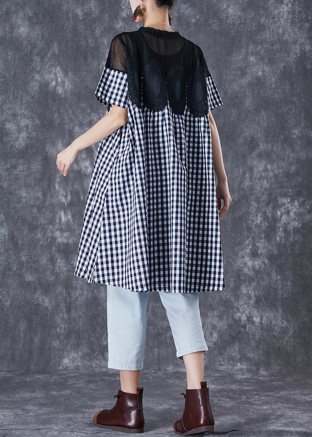 Classic Vintage Dress with a Flattering Fit