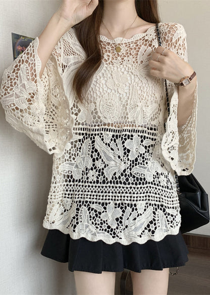 Effortlessly Elegant Top with a Timeless Design
