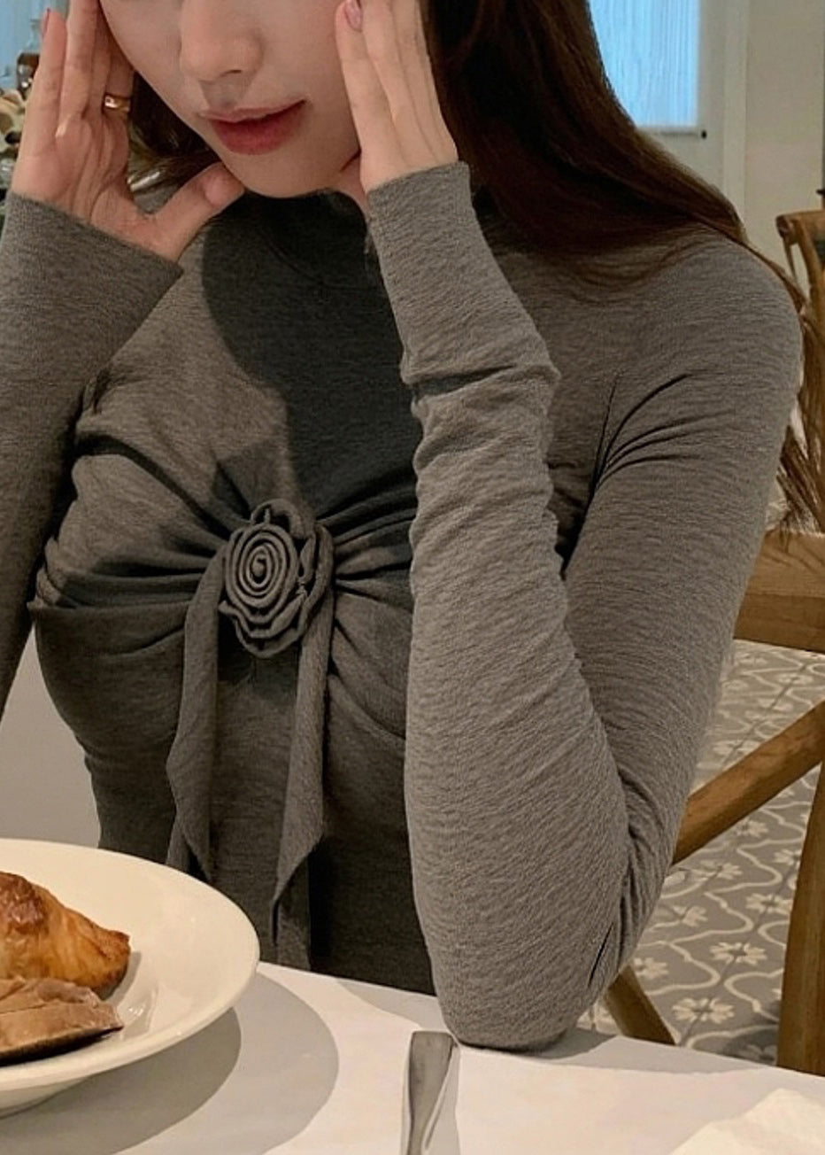Effortlessly Elegant Shirt with a Timeless Design