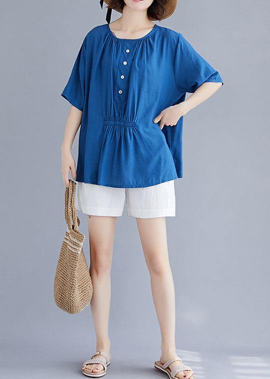 Sophisticated Blouse with a Clean Classic Look
